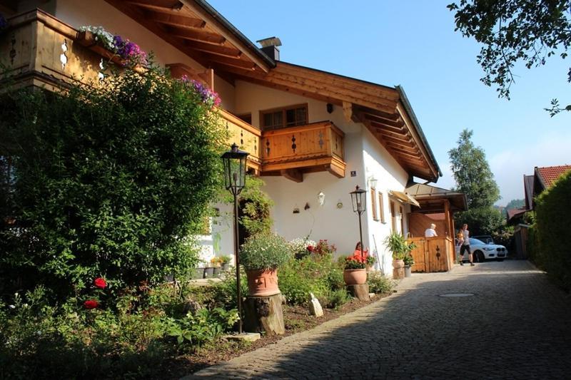 Appartementhaus Schirsner - Direkt Am See & Am Kurpark 施利尔塞 外观 照片